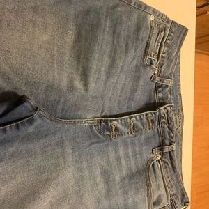 Maurices button fly Capri jeans
